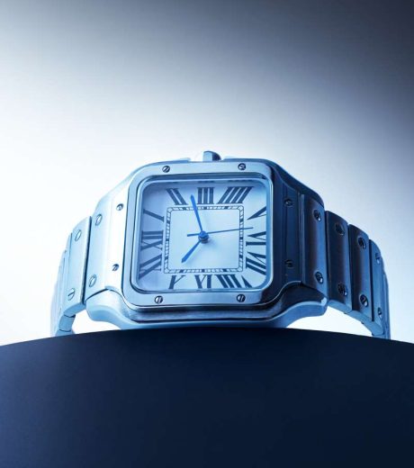 Uhr stark dargestellt